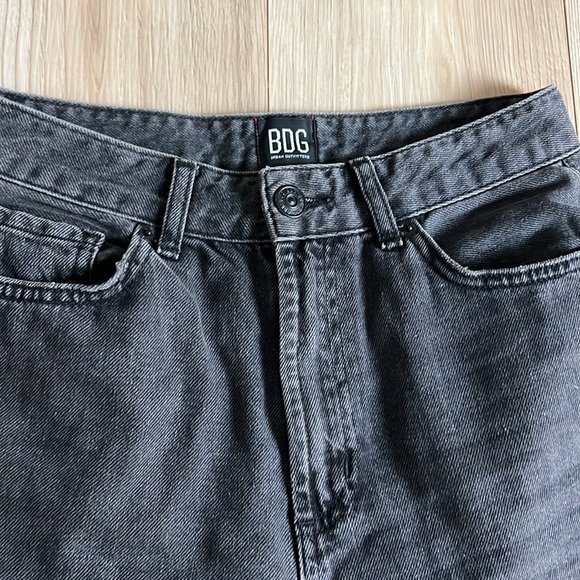 BDG Jeans - Picture 2 of 4